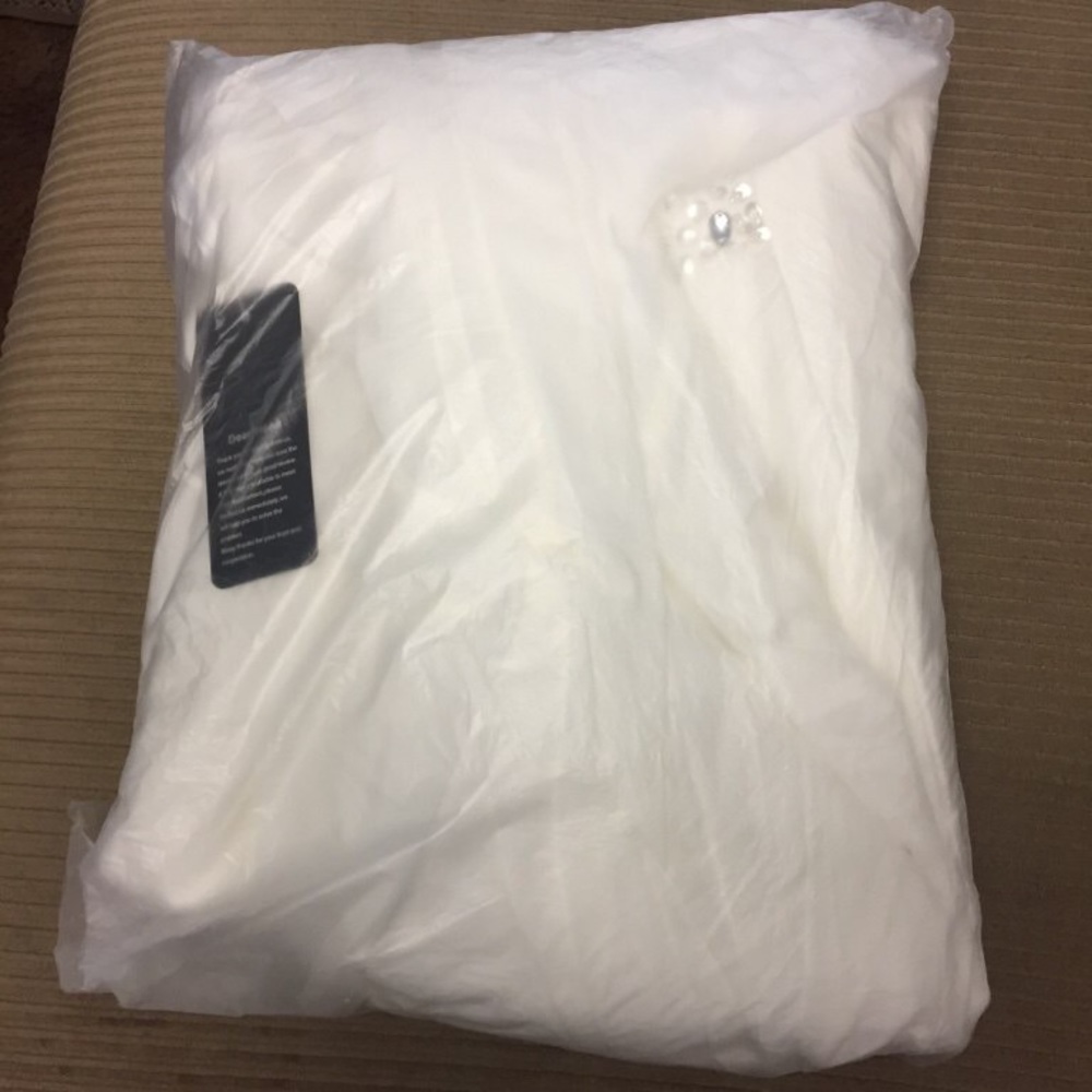 Topless white dress - Picture 2 of 8